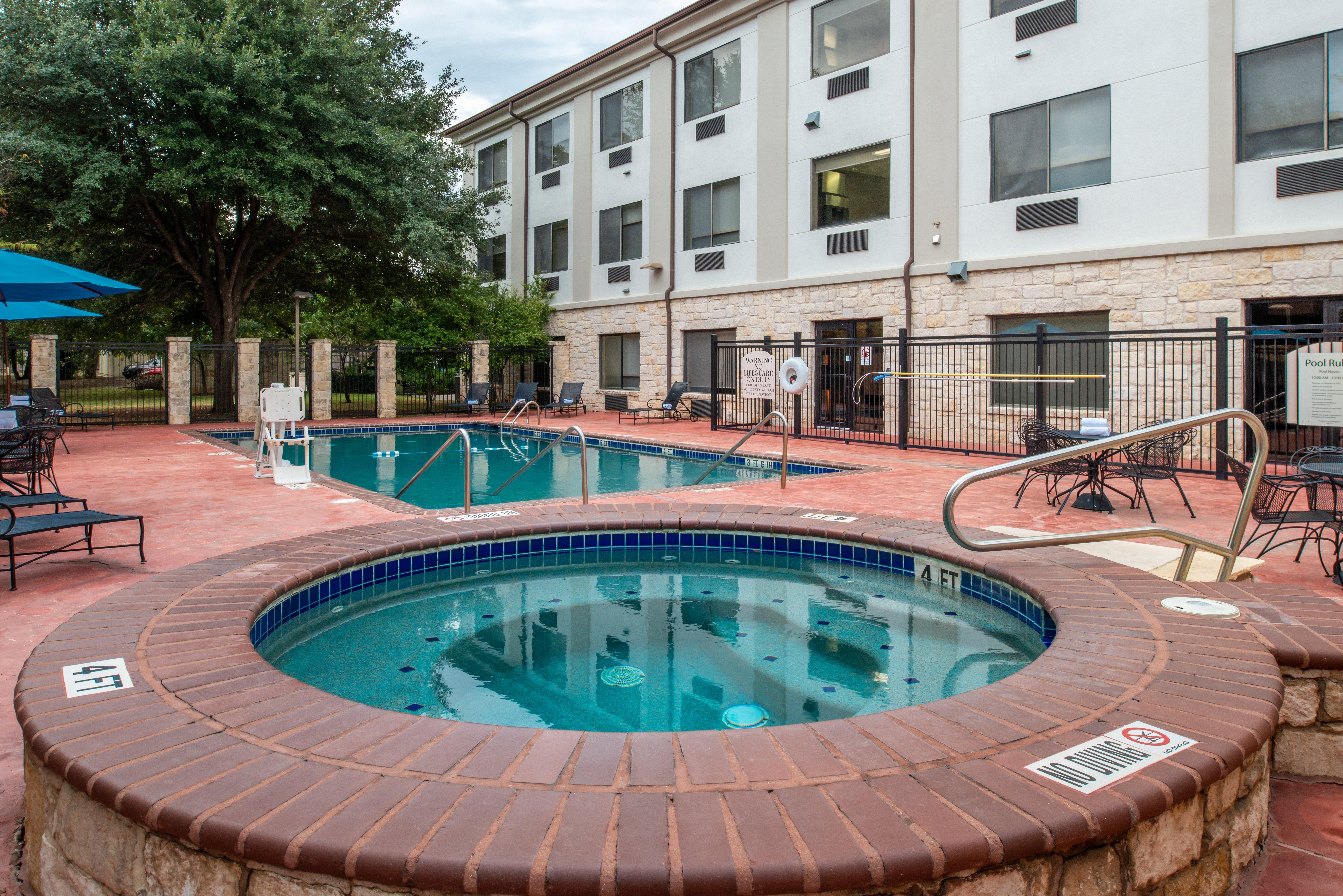 Holiday Inn Express & Suites Austin Nw - Lakeline By Ihg Esterno foto